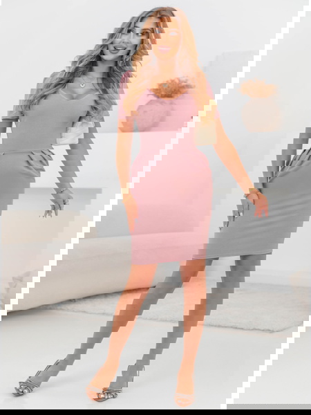 Dopasowana sukienka mini... 2