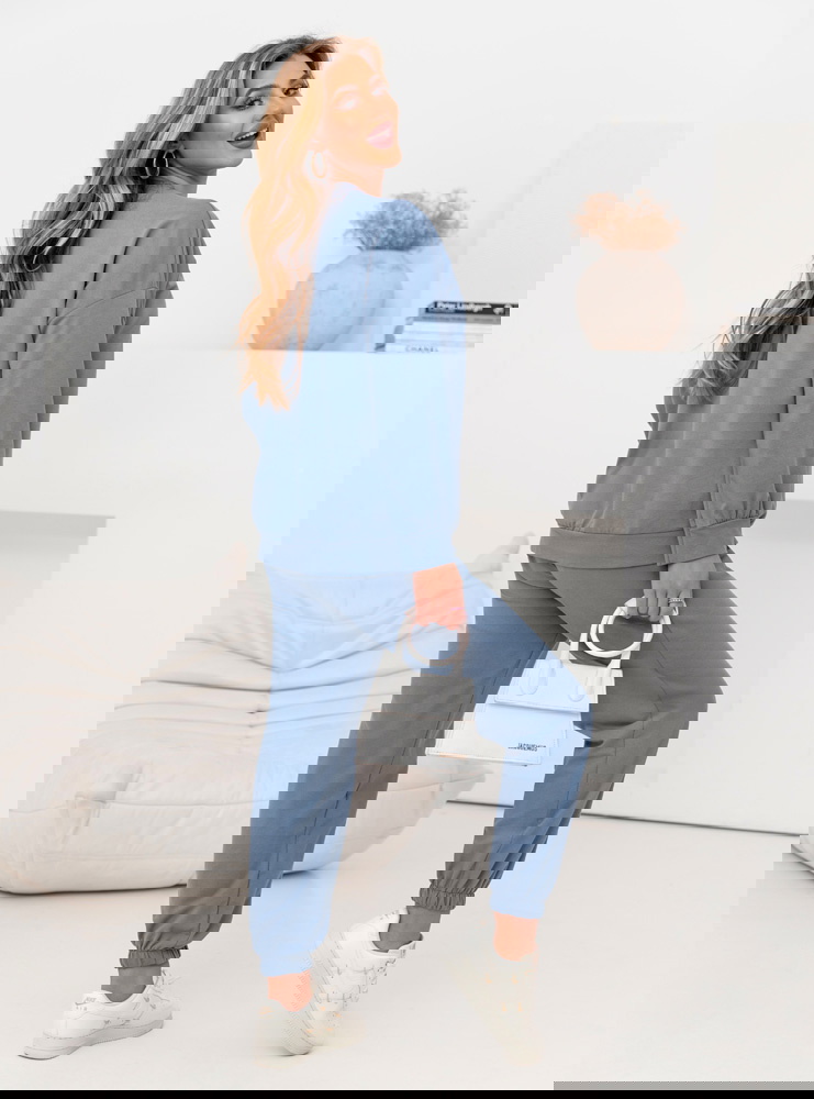 Niebieski komplet z ozdobną różą Elivia