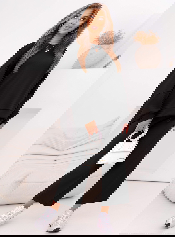 Czarny komplet dresowy bluza i...