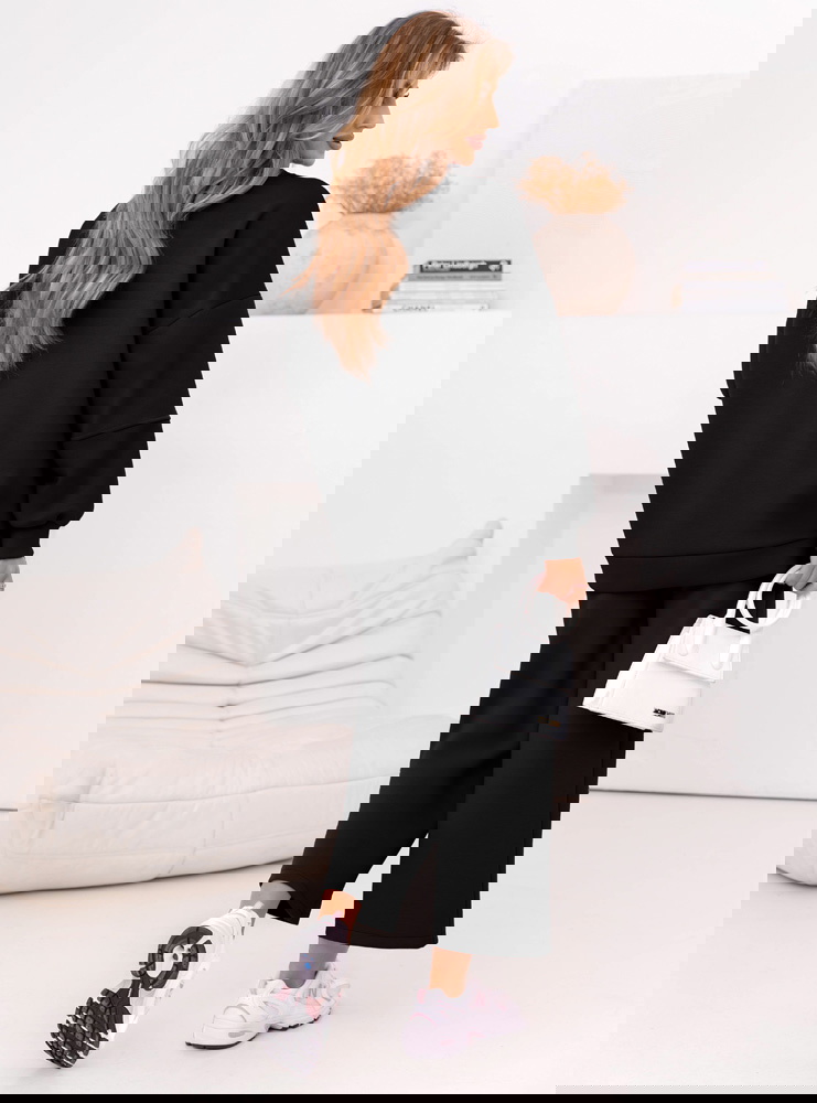 Czarny komplet dresowy bluza i...