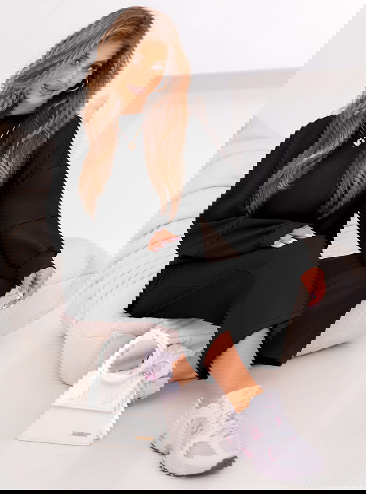 Czarny komplet dresowy bluza i...