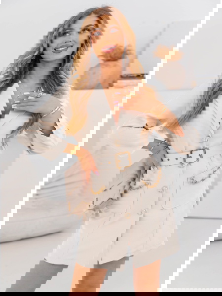 Jasnobeżowa marynarkowa... 2