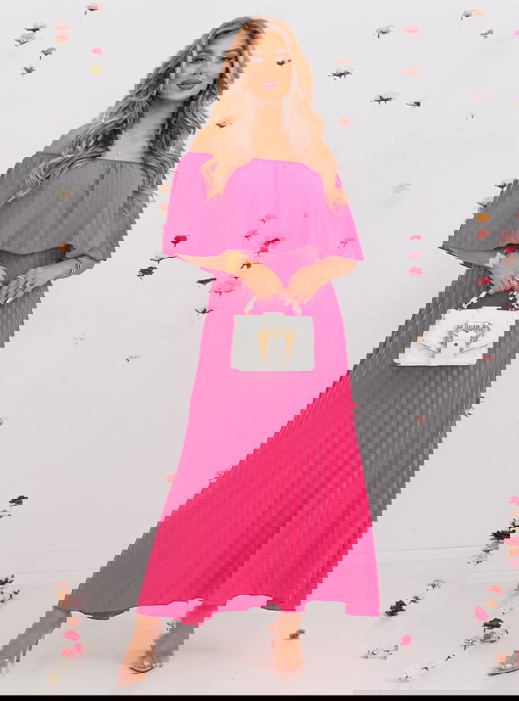 Różowa długa sukienka typu hiszpanka...