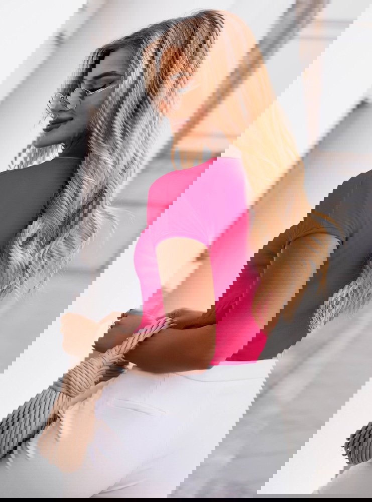 Koszulka z dekoltem w serek Lorrene -...