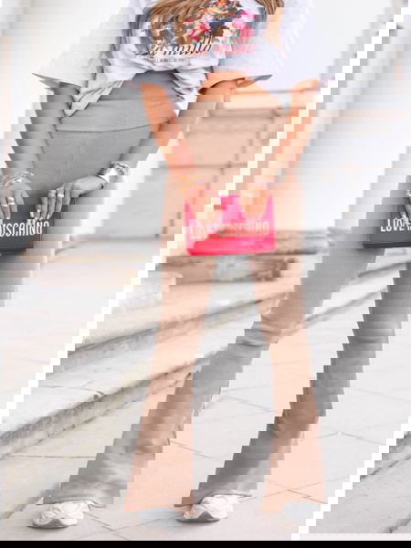 Beżowe prążkowane spodnie z... 2