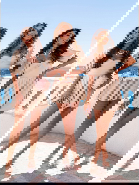 Beżowa sukienka mini z... 2