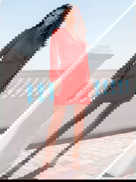 Malinowa satynowa sukienka... 2