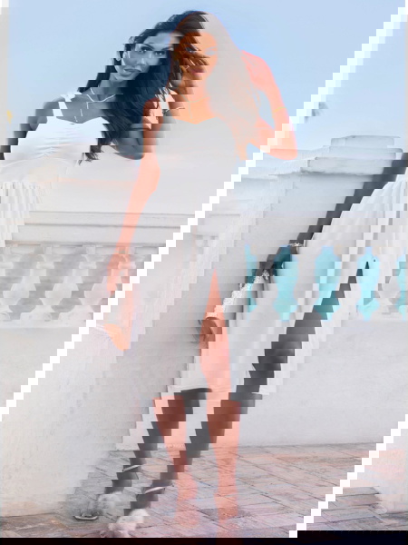 Biała rozkloszowana... 2