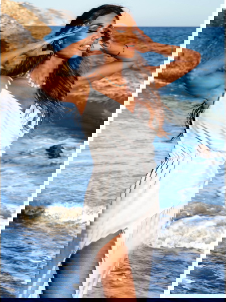 Biała satynowa sukienka z... 2