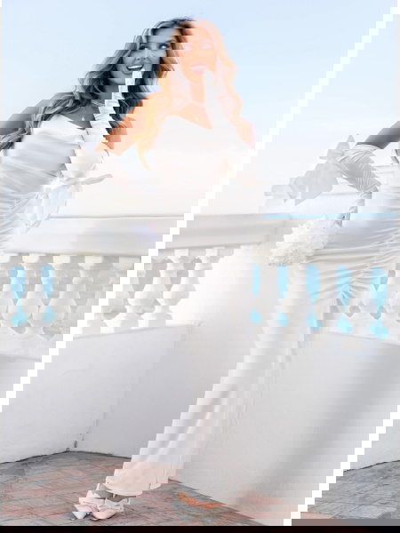 Biała długa sukienka z... 2