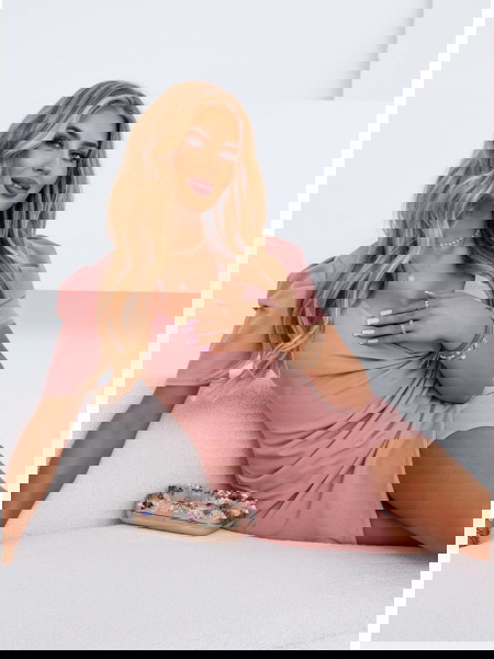 Dopasowana sukienka z... 2