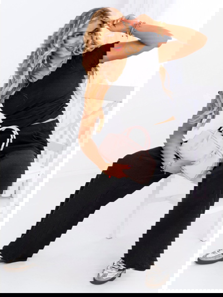 Czarny komplet prążkowany... 2