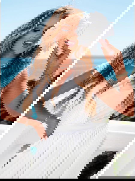 Biała długa satynowa... 2