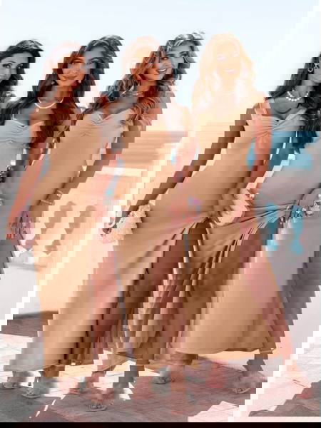 Beżowa sukienka z... 2