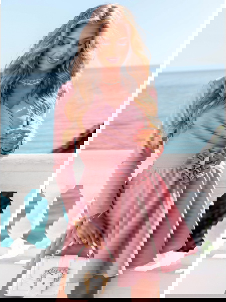 Rozkloszowana sukienka mini... 2