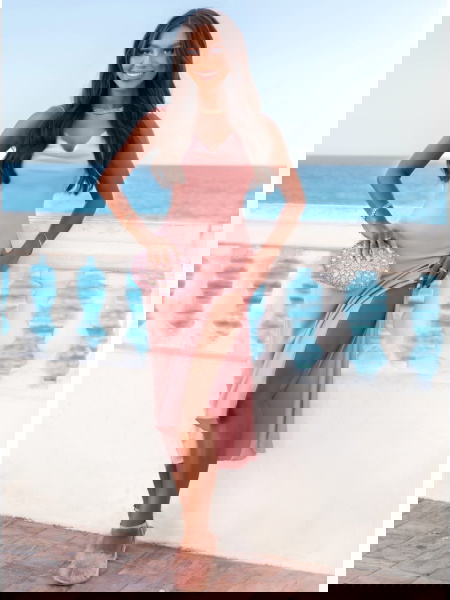 Satynowa długa sukienka na... 2