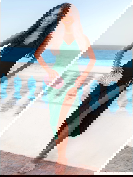 Satynowa długa sukienka na... 2