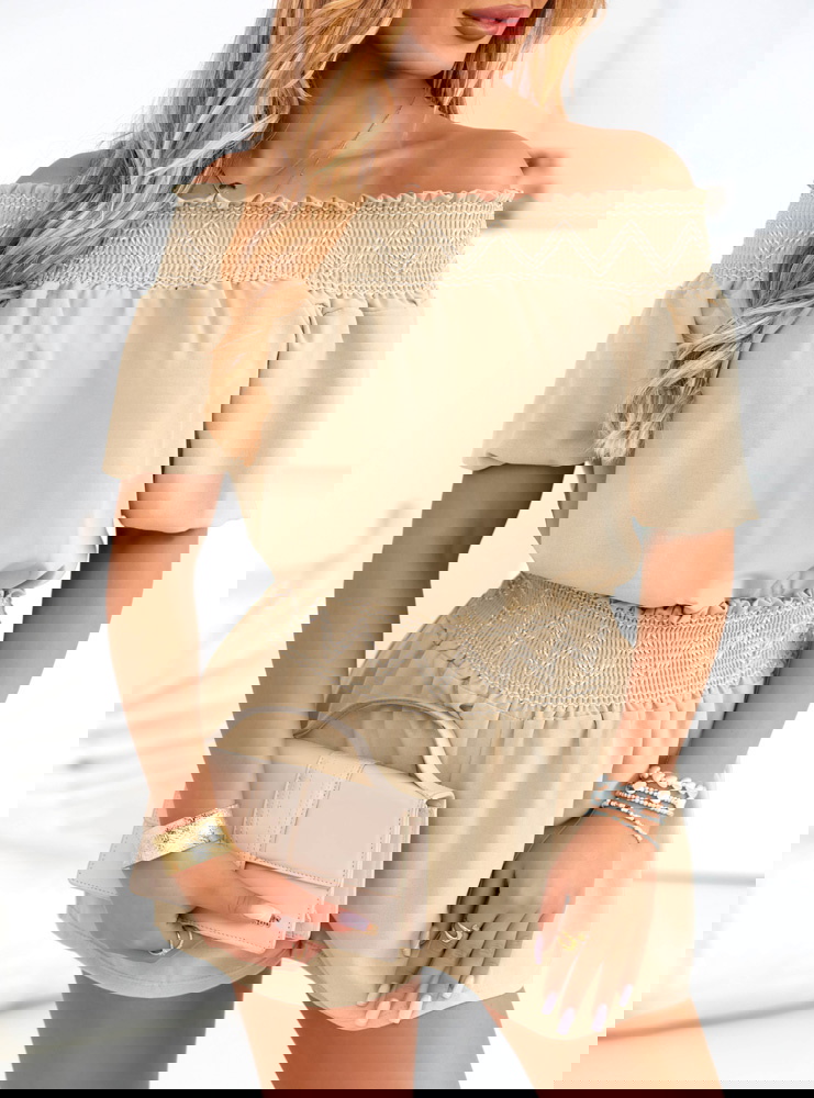 Beżowy komplet bluzka typu hiszpanka...