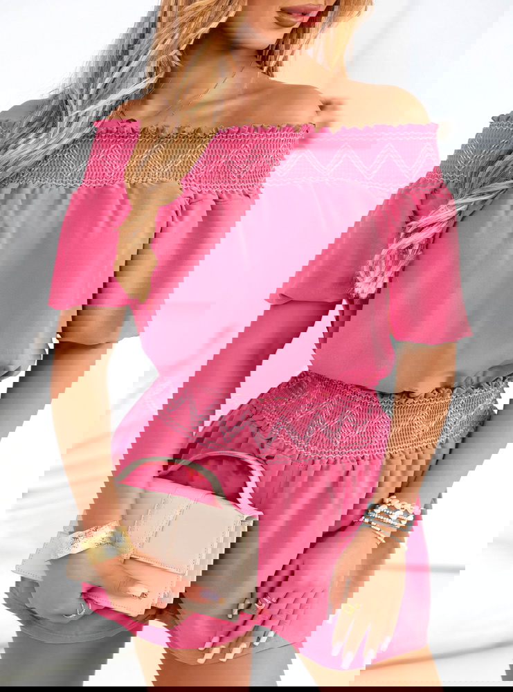 Różowy komplet bluzka typu hiszpanka...