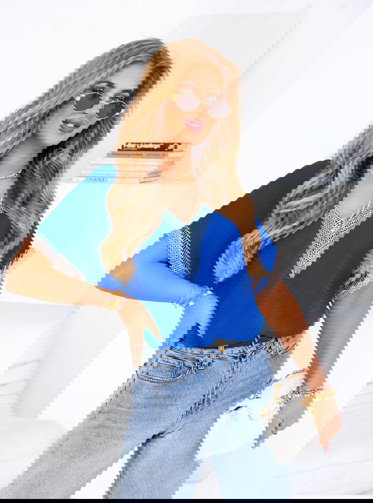 Granatowa bluzka z dekoltem w serek...