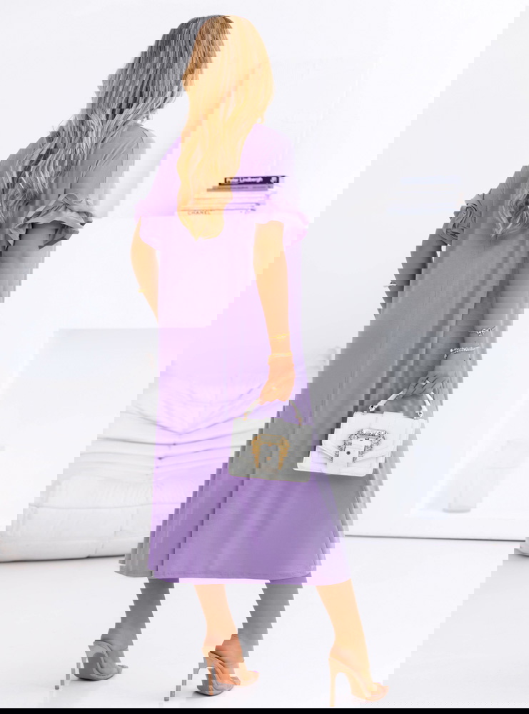 Liliowa sukienka oversize z falbanami...