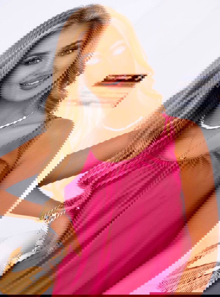 Sukienka z wiązanymi ramiączkami...