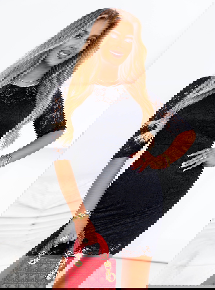 Czarna koronkowa sukienka Nallia