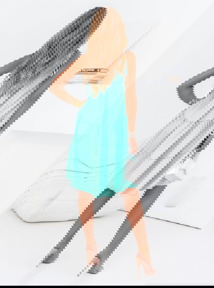 Miętowa sukienka midi na ramiączkach...