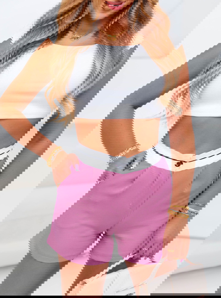 Liliowe spodenki z kieszeniami Manolla