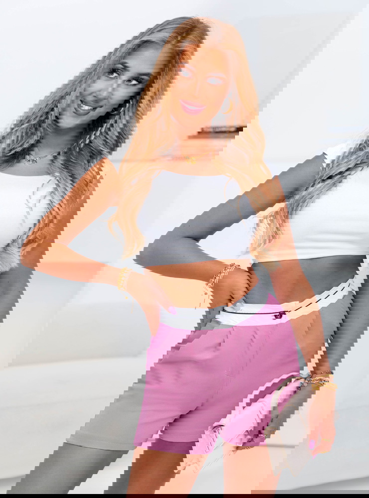 Liliowe spodenki z kieszeniami Manolla