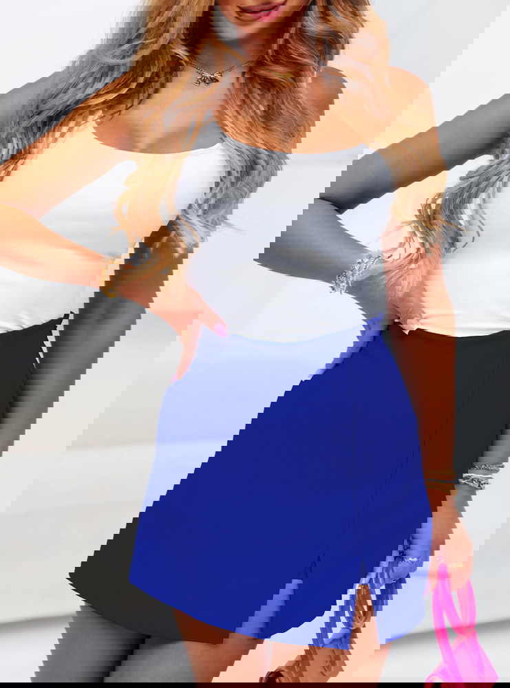 Chabrowe szortnice z rozcięciem Hillaria