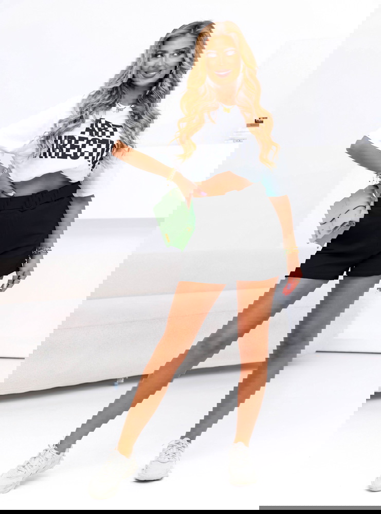 Czarne krótkie spodenki z paskiem Emmila