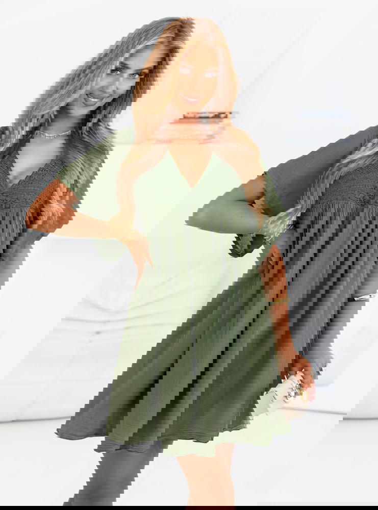 Muślinowa sukienka oversize z koronką...