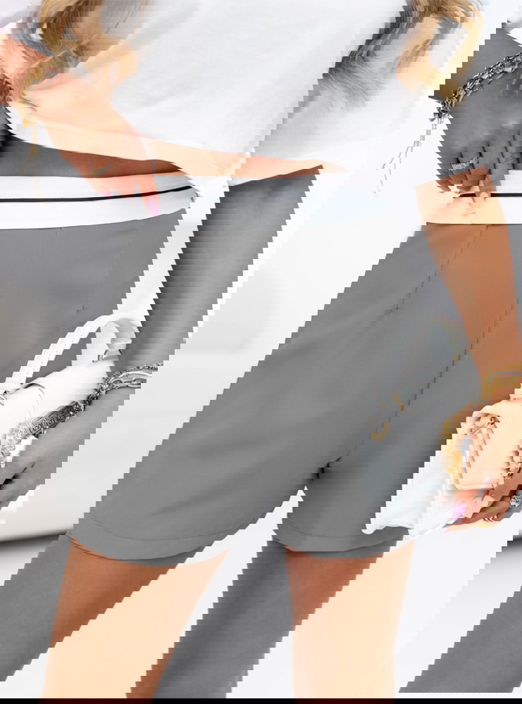 Szare szortnice z ozdobnym pasem Kamioo