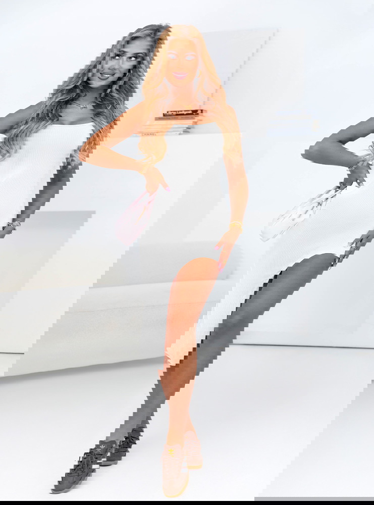 Biała sukienka na ramiączkach Consstanza