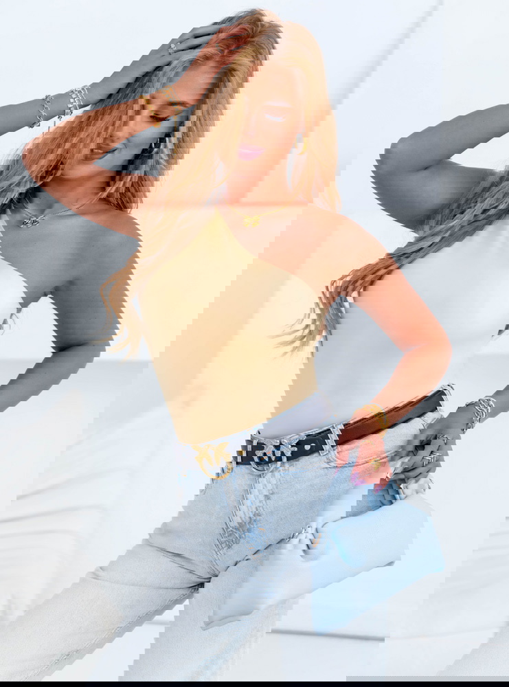 Beżowe dopasowane body na jedno ramię...