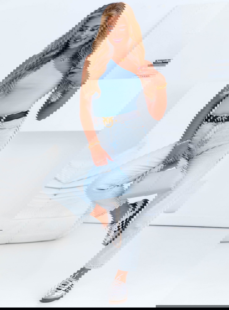 Błękitne dopasowane body na jedno...