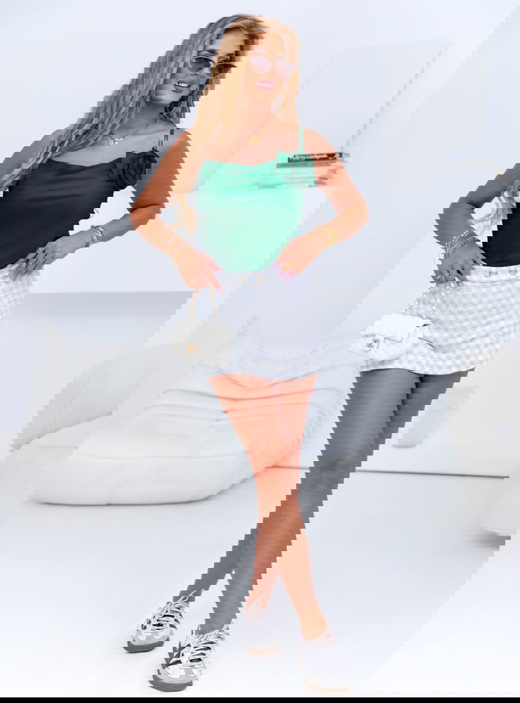 Satynowa bluzka na ramiączkach z...