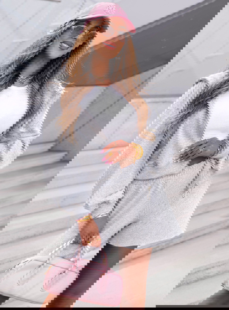 Szary komplet bluza zapinana na zamek...