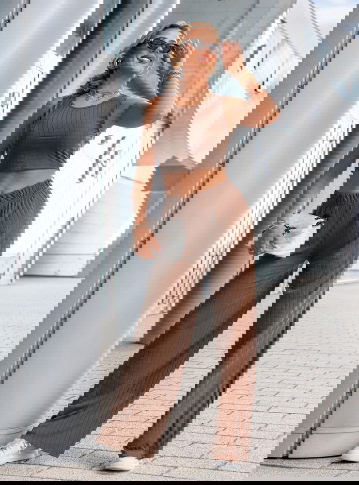 Czekoladowy komplet top i spodnie...