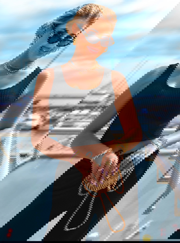 Czarny komplet top i szerokie spodnie...