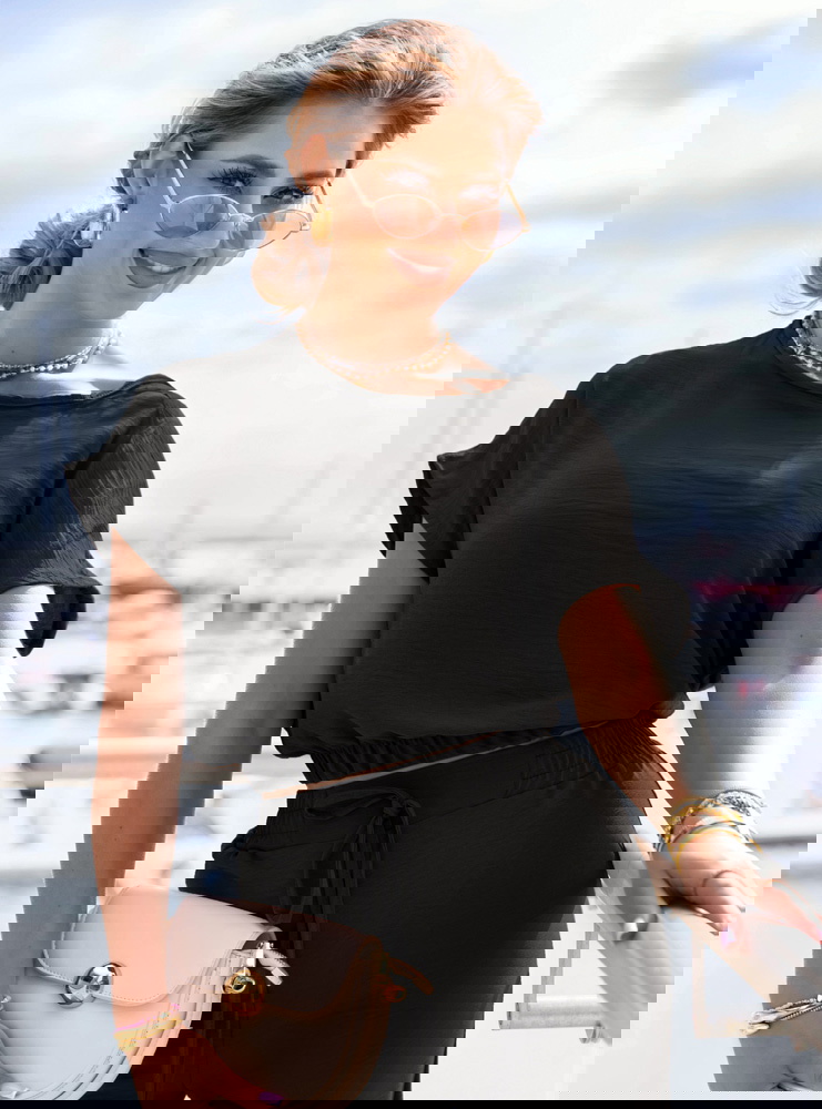 Czarny komplet bluzka i szerokie...