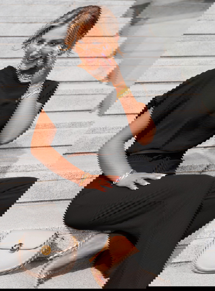 Czarny komplet bluzka i szerokie...