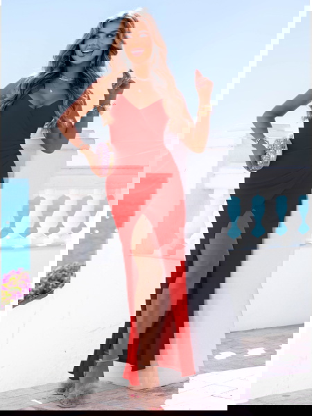 Malinowa długa sukienka na... 2