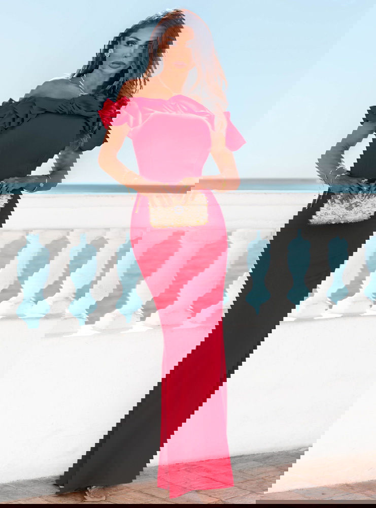 Malinowa długa sukienka typu...