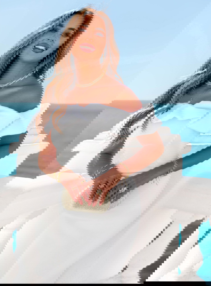 Biała długa sukienka typu hiszpanka z...