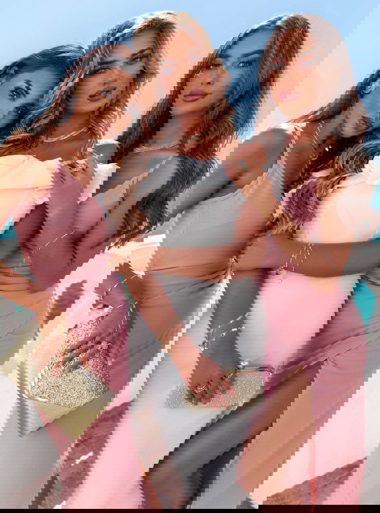 Biała długa sukienka typu hiszpanka z...