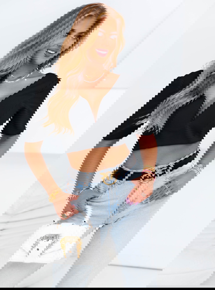 Czarny top wiązany na plecach Lavonna