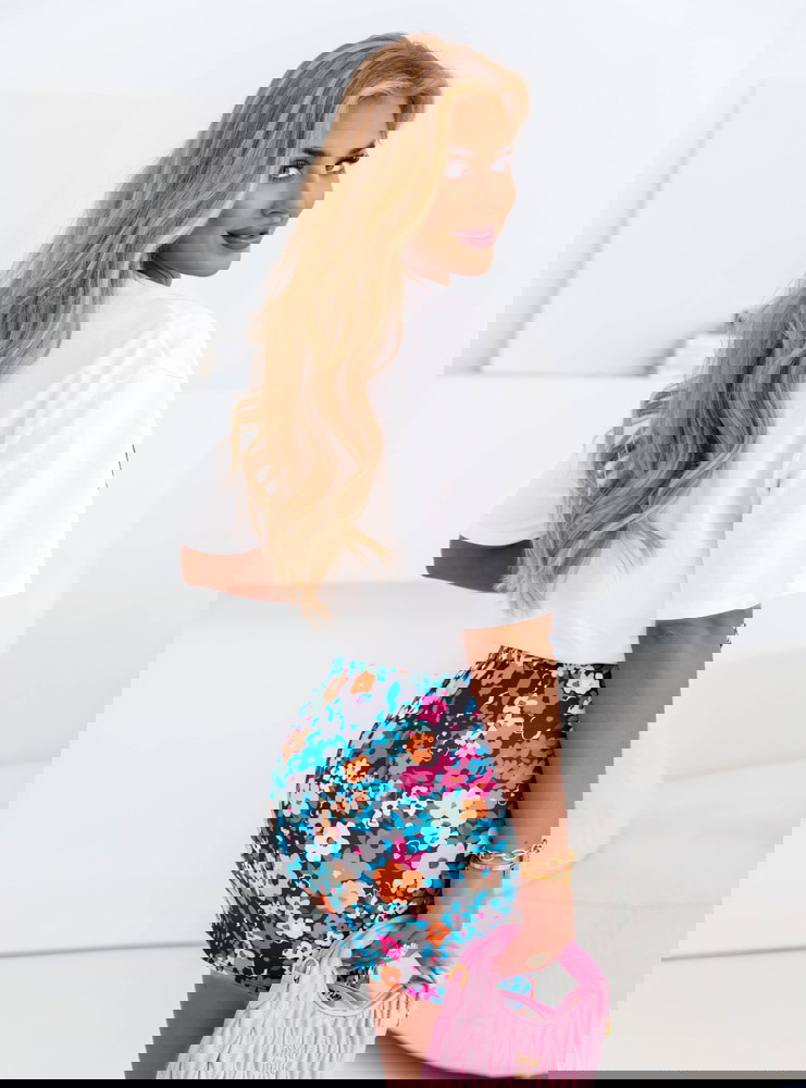 Dopasowana spódniczka mini w kwiaty...