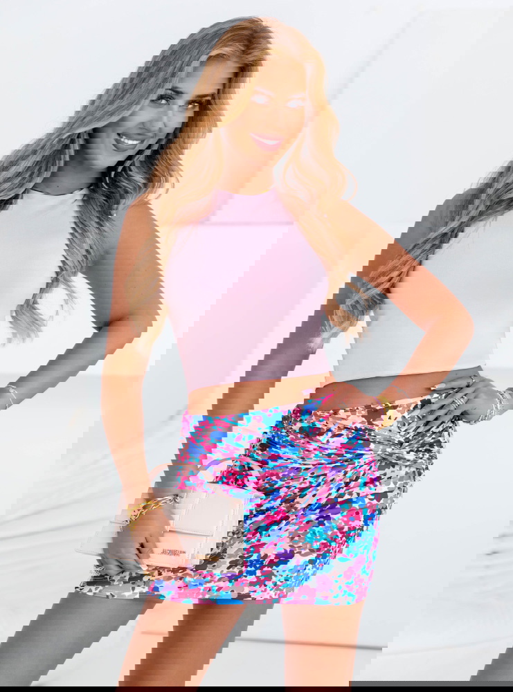 Dopasowana spódniczka mini w kwiaty...